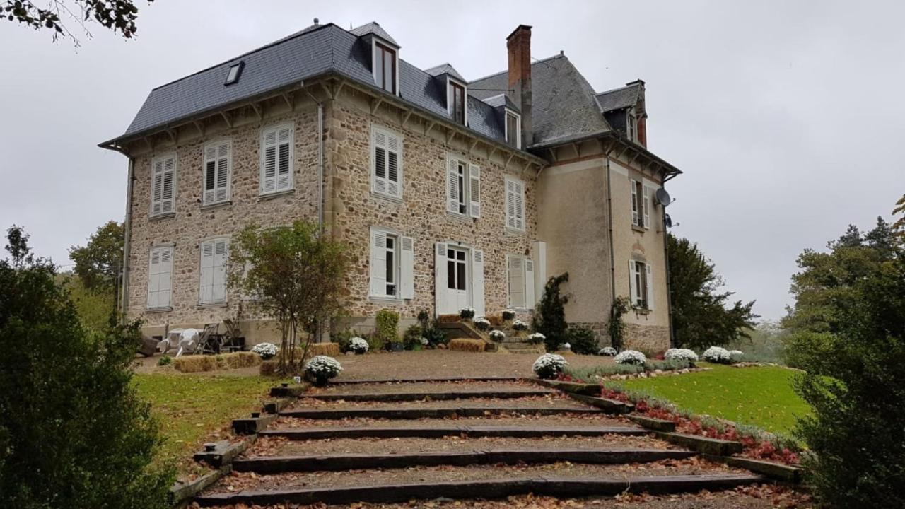 Domaine Du Castellare Bed & Breakfast Le Chalard Dış mekan fotoğraf